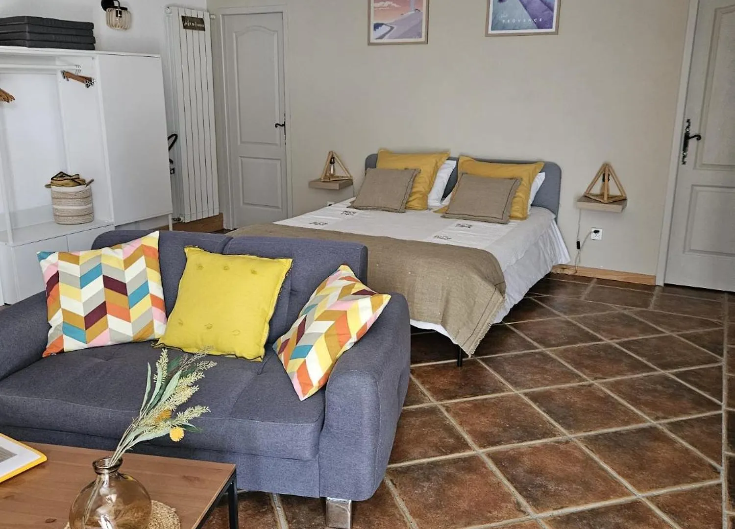 Gite Le Refuge Monieux Apartment